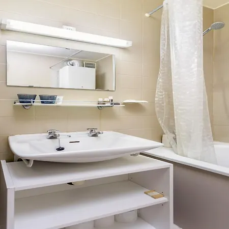 Flat In With Marina Views Apartamento *