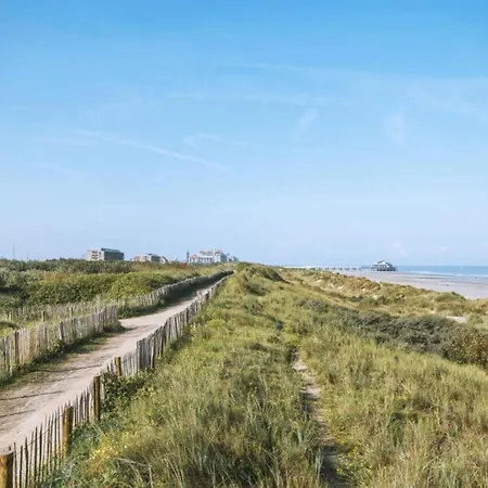 Flat In With Marina Views