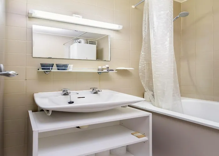 Flat In With Marina Views Apartamento *